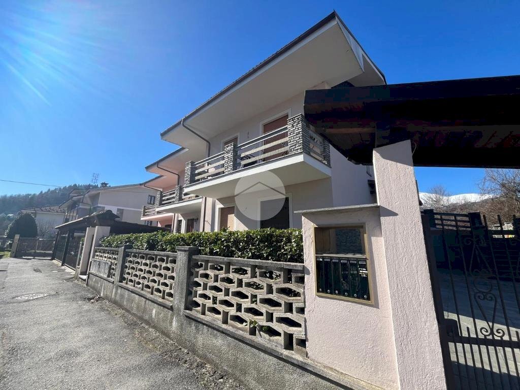 Three-room apartment Via cottolengo, Barge - photo 2