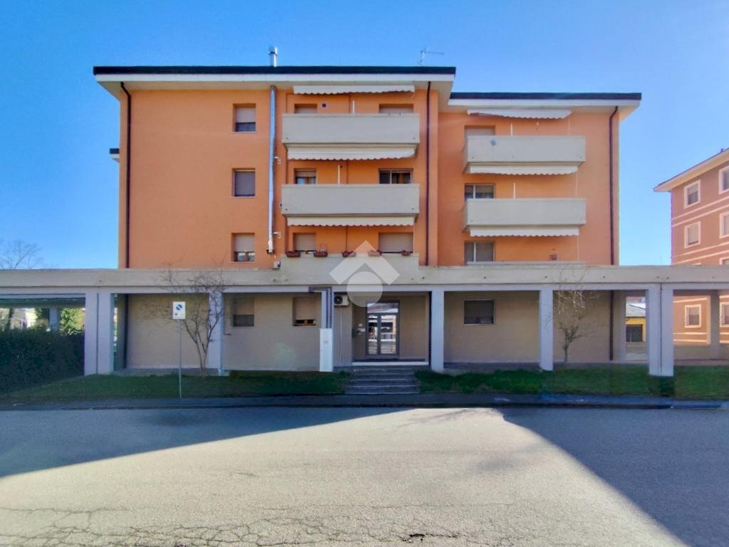 Apartment Via Alcide De Gasperi, Luzzara - photo 1
