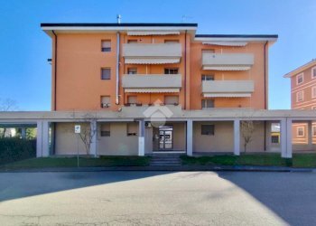 Apartment Via Alcide De Gasperi, Luzzara - photo 1