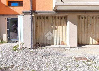 Apartment Via Alcide De Gasperi, Luzzara - photo 29