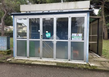 Shop Piazzale Stazione radio, Cervia - photo 7