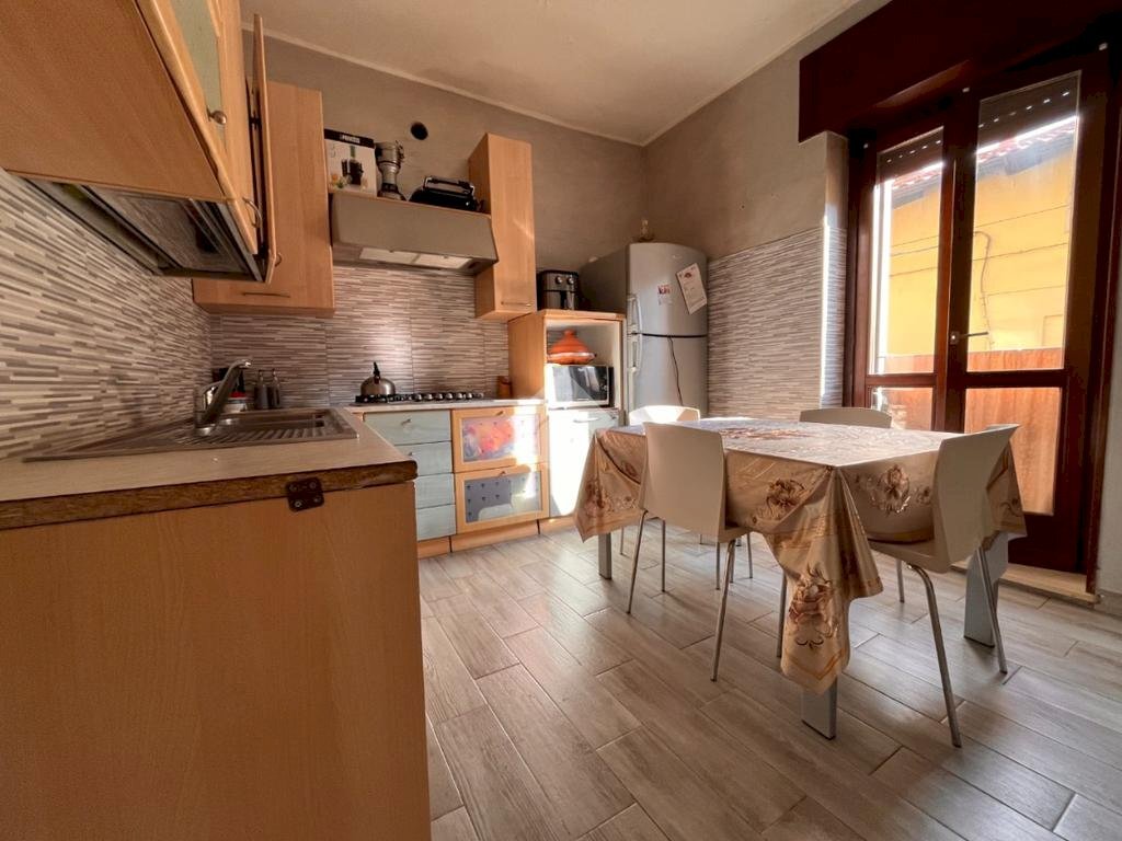 Semi-detached house Via San Giuseppe Maria Gambaro, Galliate - photo 3