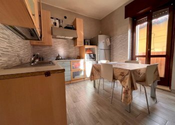 Semi-detached house Via San Giuseppe Maria Gambaro, Galliate - photo 3