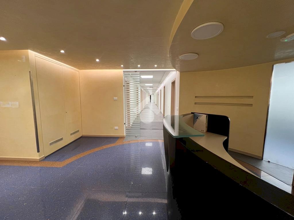 Office Via Antonio Cechov, Milano (neighborhood Gallaratese) - photo 1