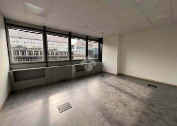 Ufficio Via Antonio Cechov, Milano (zona Gallaratese) - foto 7