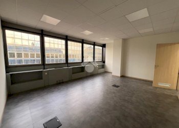 Ufficio Via Antonio Cechov, Milano (zona Gallaratese) - foto 16