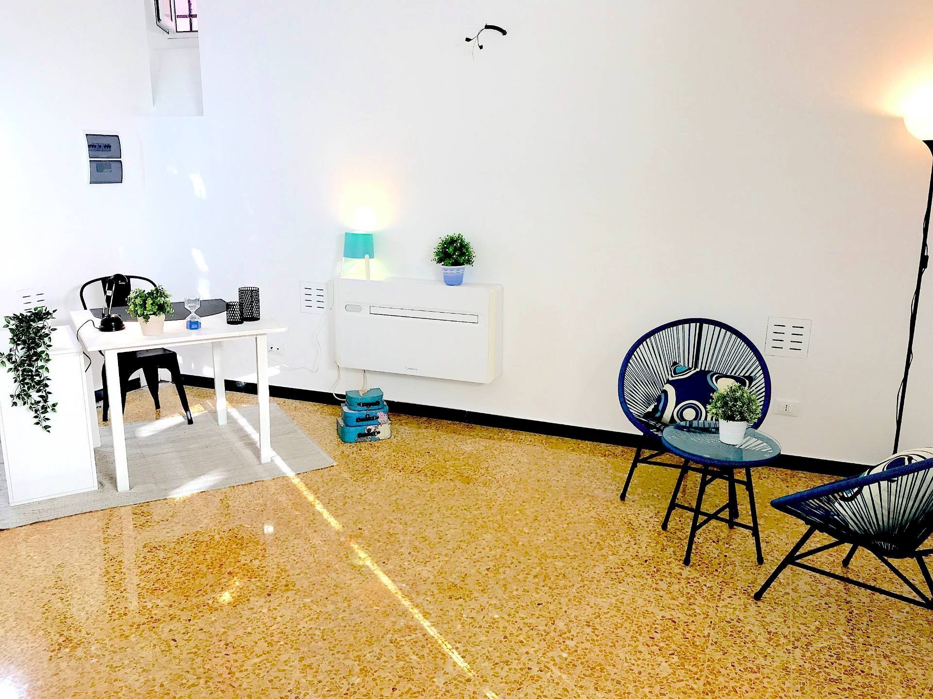 Foto 2 - Locale Commerciale Corso Libero Longhi
 
73, Moneglia - foto 2