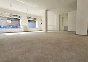 Foto 1 - Locale Commerciale via cona
 
92, Teramo - foto 1