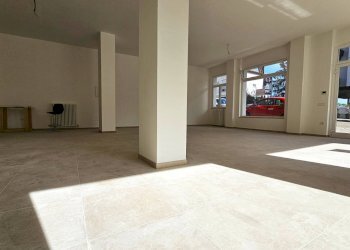 Foto 3 - Locale Commerciale via cona
 
92, Teramo - foto 3