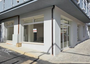 Foto 12 - Locale Commerciale via cona
 
92, Teramo - foto 12