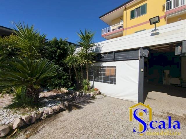 Foto 3 - Locale Commerciale via carducci, Portico di Caserta - foto 3