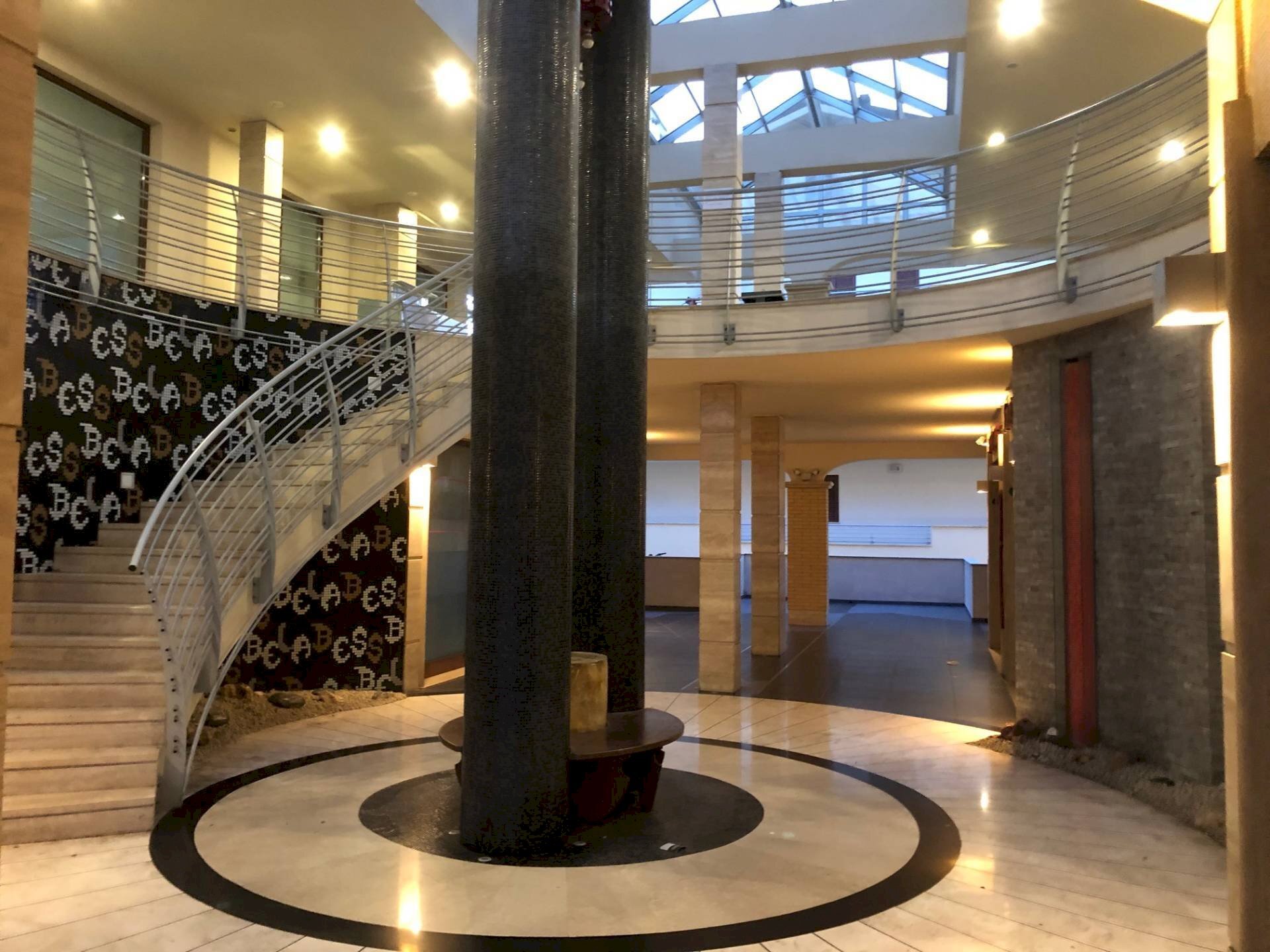 Foto 3 - Locale Commerciale Via Roma
 
282, Silvi - foto 3