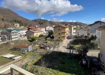 Foto 19 - Four-room apartment Via I Maggio
 
8, Comunanza - photo 19