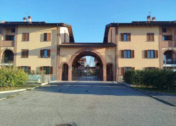 Edificio all\'aperto - Appartamento Via Madonna
 
61, San Martino Siccomario - foto 17