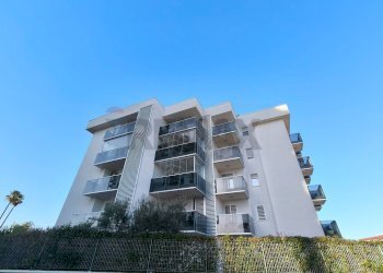 Edificio all\'aperto - Trilocale Via Orfeo Mazzitelli
274, Bari - foto 1