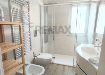 Bagno - Trilocale Via Orfeo Mazzitelli
274, Bari - foto 11