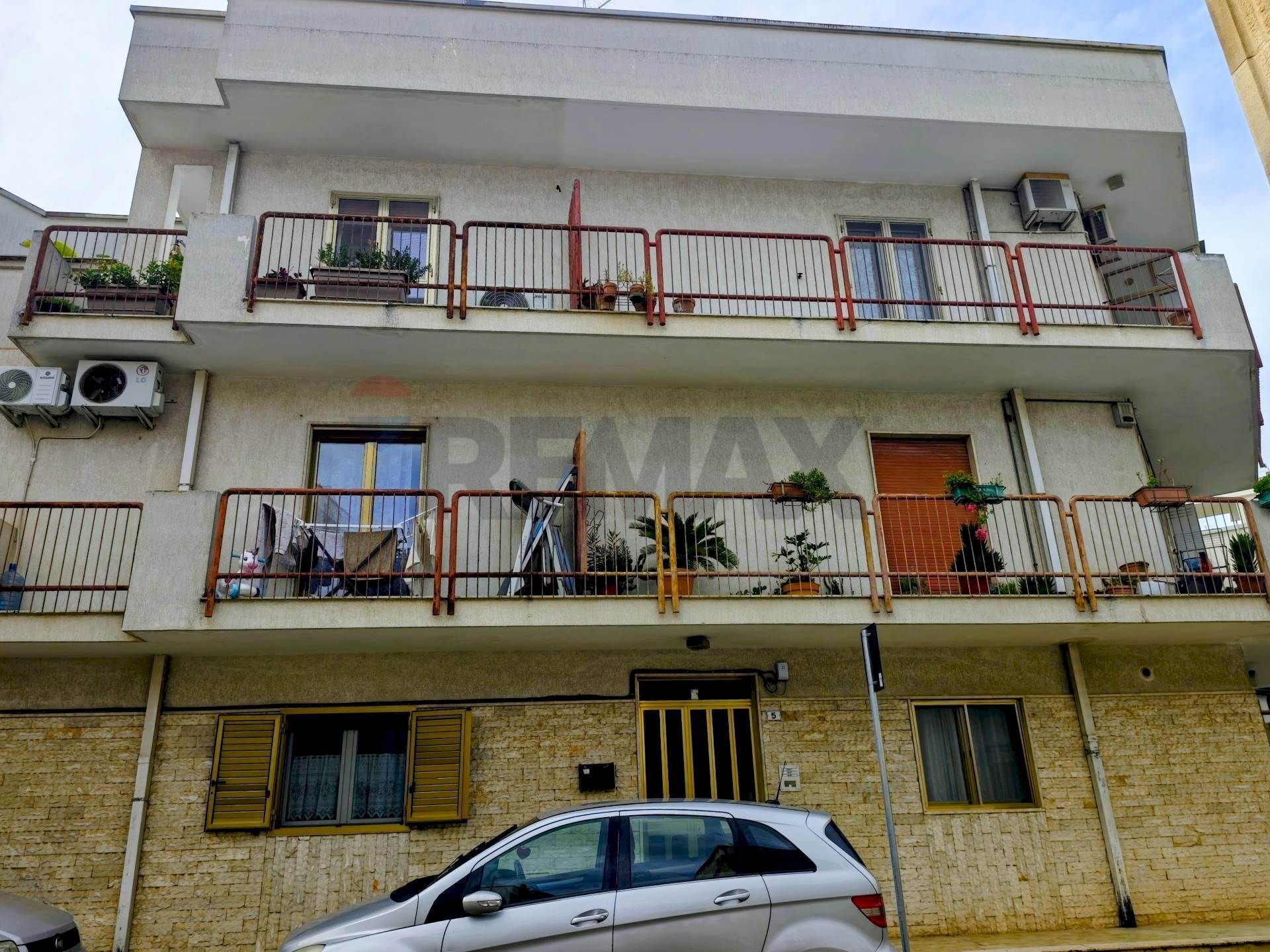 Edificio all\'aperto - Trilocale Via Amatulli Pasquale
 
5, Bitetto - foto 2