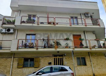 Edificio all\'aperto - Three-room apartment Via Amatulli Pasquale
 
5, Bitetto - photo 2