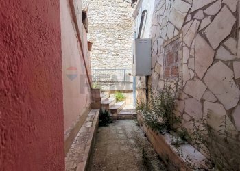 Edificio all\'aperto - Independent house Via Curia
 
20-22, Bitetto - photo 28