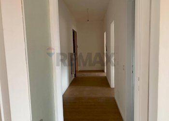 Hall / corridoio - Bilocale via bainsizza
 
49, Varese - foto 7