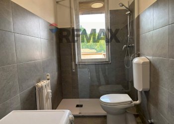 Bagno - Bilocale via bainsizza
 
49, Varese - foto 21