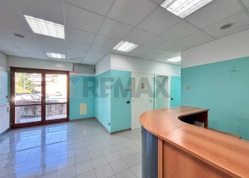 Ufficio - Trilocale Via Trentini
 
1, Clivio - foto 2