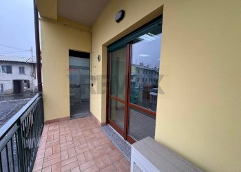 Balcone - Trilocale Via Trentini
 
1, Clivio - foto 3