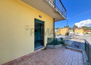 Terrazza - Trilocale Via Trentini
 
1, Clivio - foto 12