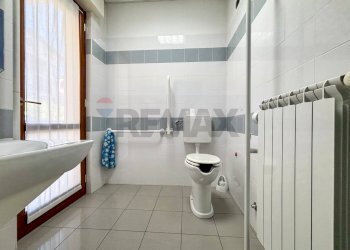 Bagno - Trilocale Via Trentini
 
1, Clivio - foto 14