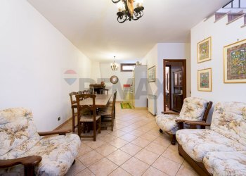 Sala da pranzo - Terraced Villa via amedeo modigliani
 
8, Capena - photo 26