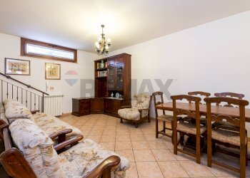 Sala da pranzo - Terraced Villa via amedeo modigliani
 
8, Capena - photo 28