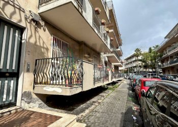 Edificio all\'aperto - Trilocale Via Monsignor Bella
 
7, Aci Catena - foto 18