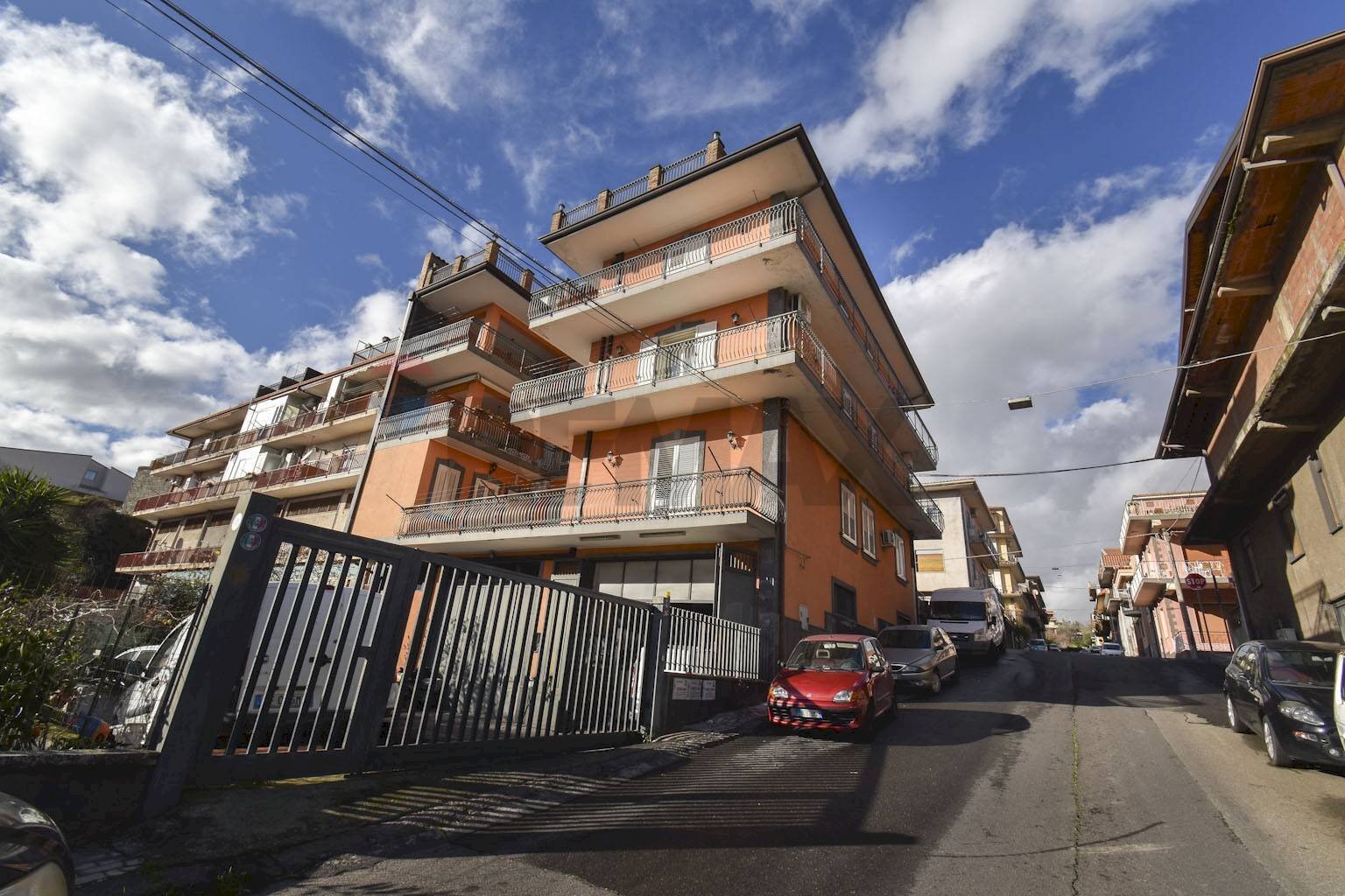 Edificio all\'aperto - Casa indipendente Via 12 Traversa, Belpasso - foto 3