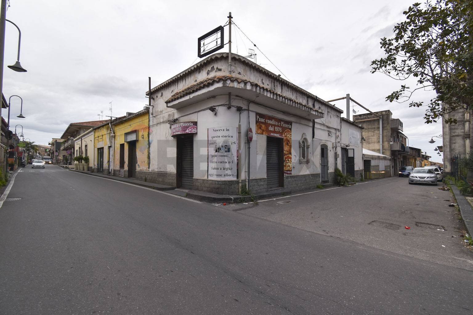 Edificio all\'aperto - Locale Commerciale Provinciale
 
76, Acireale - foto 1