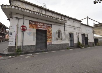 Casa all\'aperto - Locale Commerciale Provinciale
 
76, Acireale - foto 4