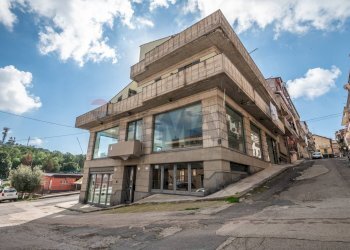 Edificio all\'aperto - Locale Commerciale via ugo foscolo
 
18, Ramacca - foto 3