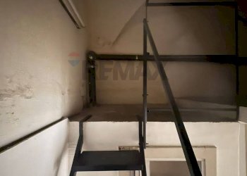 Camera / camera da letto - Locale Commerciale via paolo vasta
 
51, Acireale - foto 8