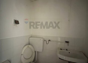 Bagno - Locale Commerciale via paolo vasta
 
51, Acireale - foto 9