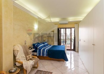 Camera / camera da letto - Quadrilocale Corso Italia
 
298, Catania - foto 20