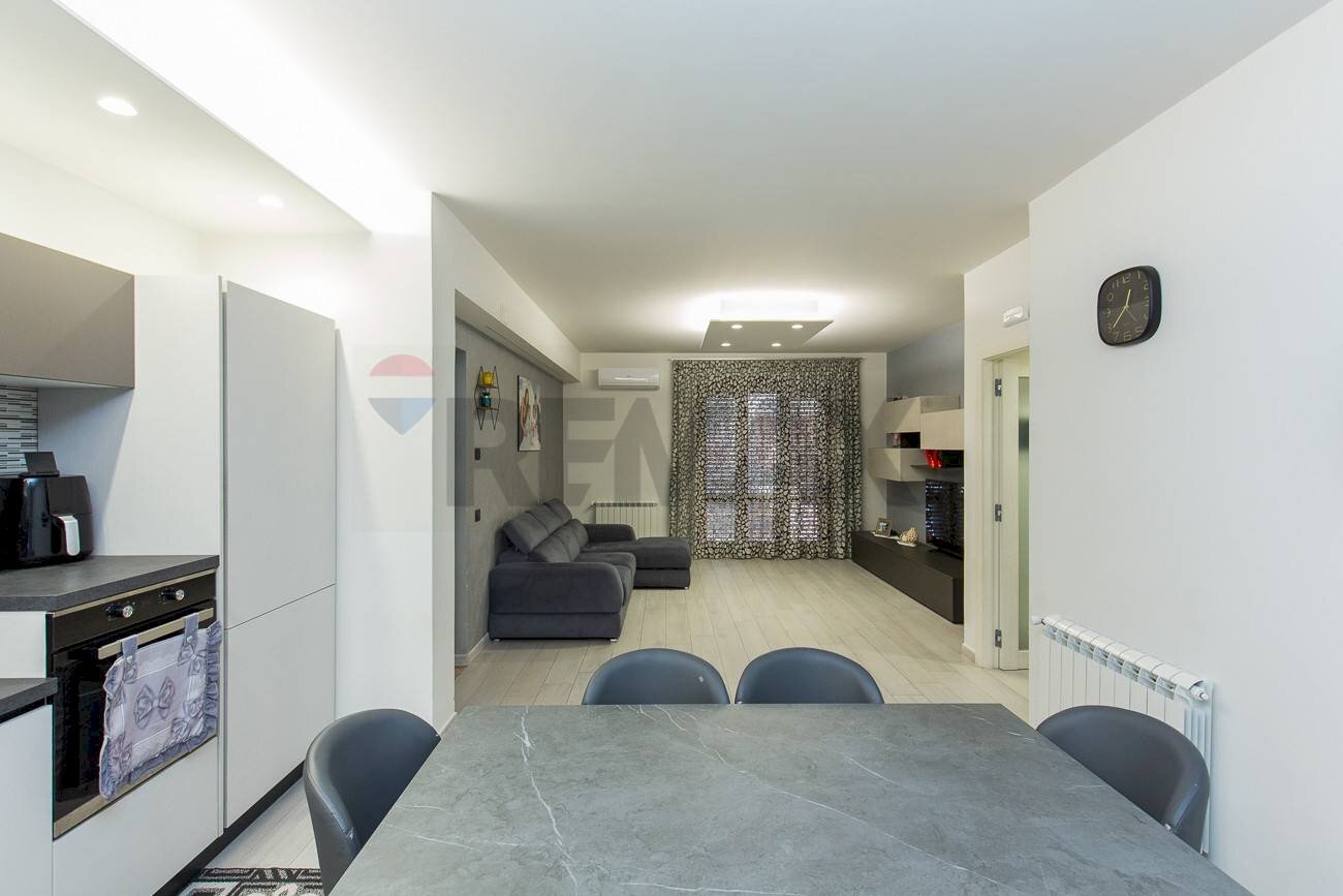 Sala da pranzo - Trilocale Via San Girolamo
4, Acireale - foto 3