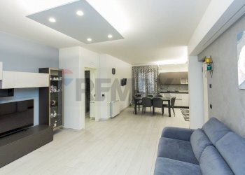 Sala da pranzo - Trilocale Via San Girolamo
 
4, Acireale - foto 1