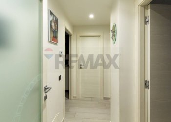 Hall / corridoio - Trilocale Via San Girolamo
 
4, Acireale - foto 6