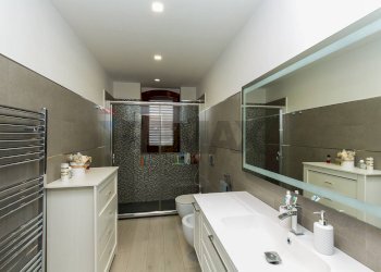 Bagno - Trilocale Via San Girolamo
 
4, Acireale - foto 7