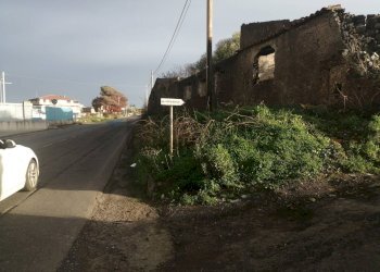 Edificio all\'aperto - Terreno edificabile Contrada Porticatazzo, Motta Sant'Anastasia - foto 2