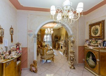 Hall / corridoio - Quadrilocale Viale Moncada
 
5, Catania - foto 3