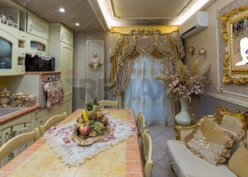 Sala da pranzo - Quadrilocale Viale Moncada
 
5, Catania - foto 13