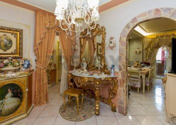 Sala da pranzo - Quadrilocale Viale Moncada
 
5, Catania - foto 21