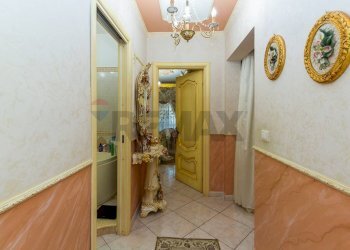 Hall / corridoio - Quadrilocale Viale Moncada
 
5, Catania - foto 22