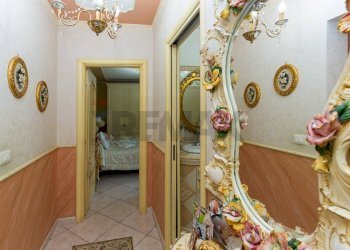 Hall / corridoio - Quadrilocale Viale Moncada
 
5, Catania - foto 26