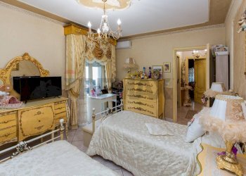 Camera / camera da letto - Quadrilocale Viale Moncada
 
5, Catania - foto 29